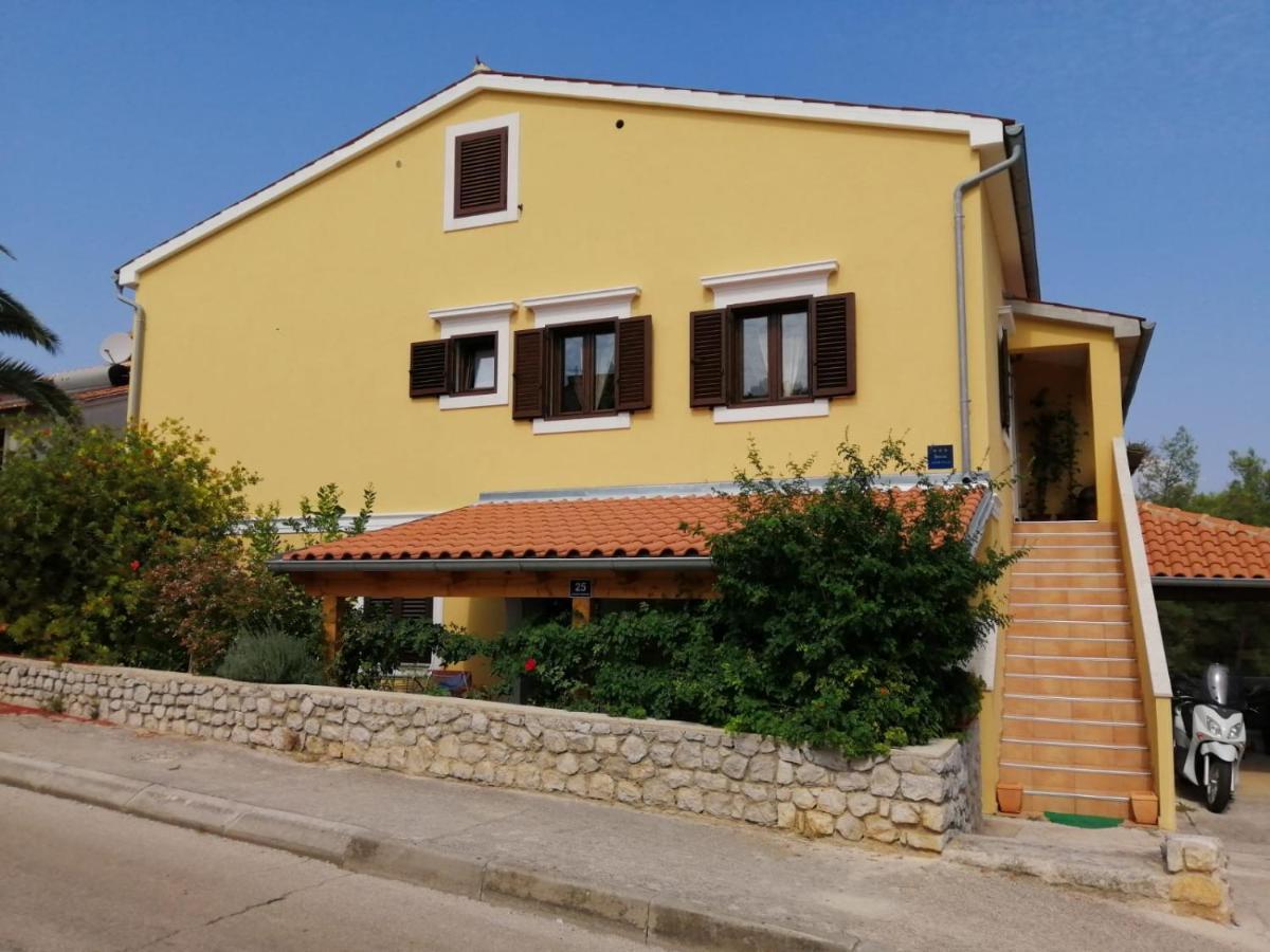 Christian Apartment Mali Losinj Exterior photo